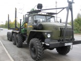 Продам Урал Лесовозный тягач с Атлант-90  и прицеп-роспуском